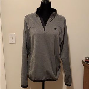 MENS champion quarter zip! Size medium